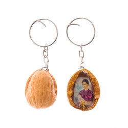 walnoot sleutelhanger frida kahlo paars